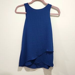 a.n.a (A New Approach) Layered Top - New